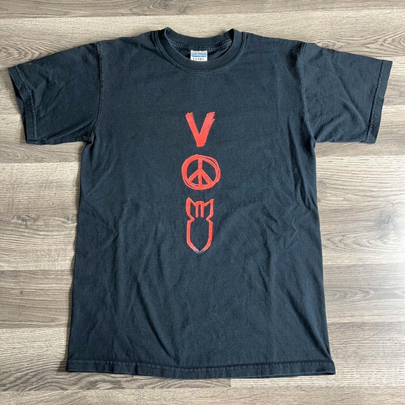 Gildan Other - U2 Vertigo Tour T Shirt Mens Small 2006 Rock‎ Music Bono The Edge Peace SIgn